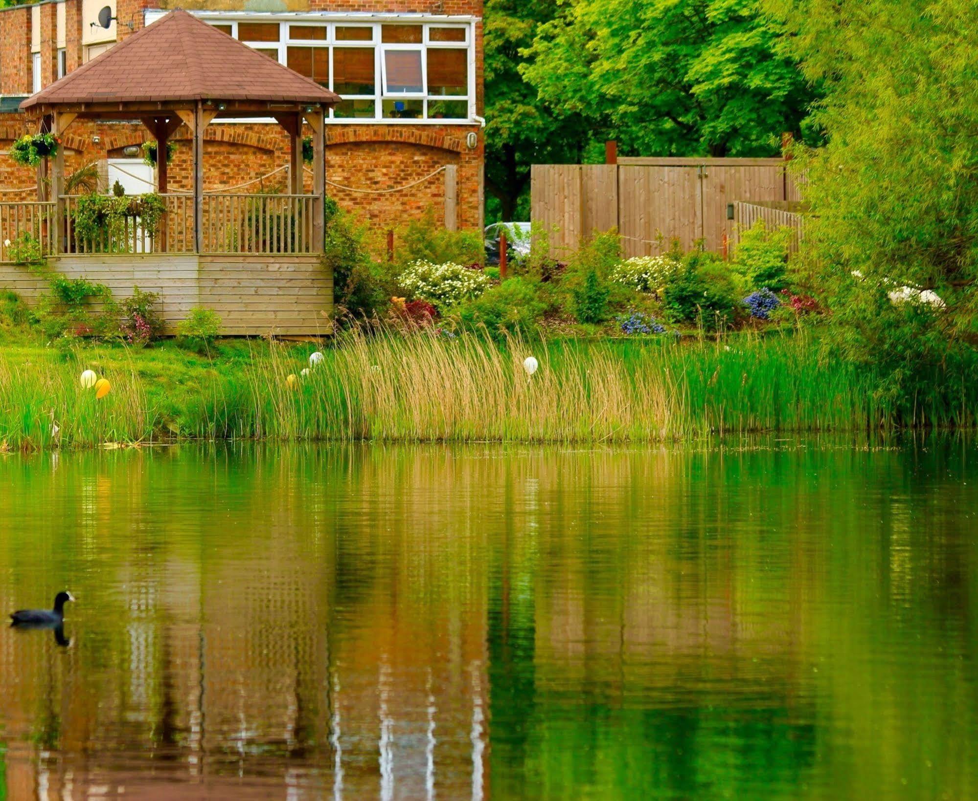 Inn On The Lake Gravesend Kültér fotó